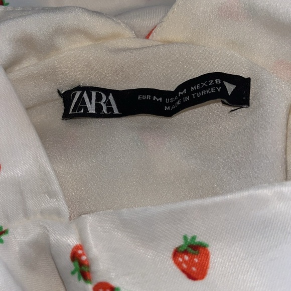 ZARA Strawberry Print Viscose Mini Fit Flare Dress V-neck | size Medium - Picture 5 of 7